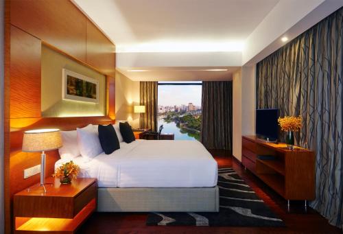 アマリ ダッカ ホテル (Amari Dhaka Hotel) in ダッカ