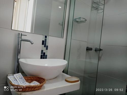 Bathroom, Paracas Guest House in Paracas