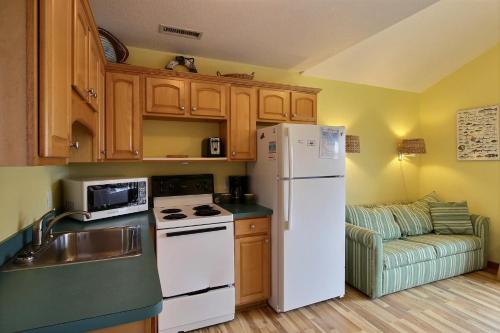 NC 12 56821-12 Condo NC 12 56821-12 Condo