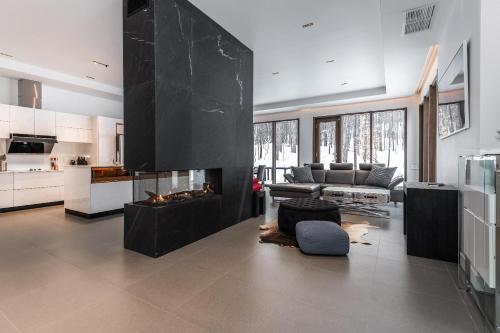 Nordic Lodge Tremblant -5 Bdrs,hot Tub,pool Table in 拉康塞普雄(QC)