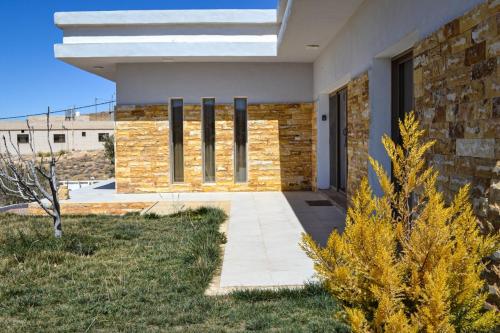 Two-Bedroom Villa image 10