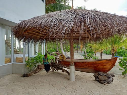 tuin, Island Life Maldives Retreat & Spa in Faafu Atoll