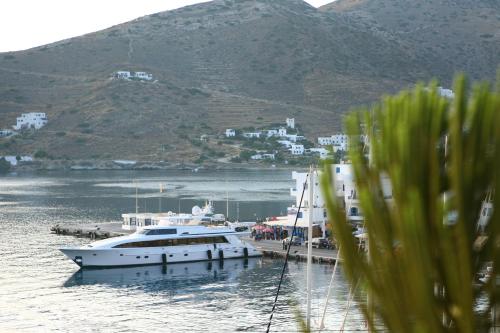 Poseidon Hotel - image 6