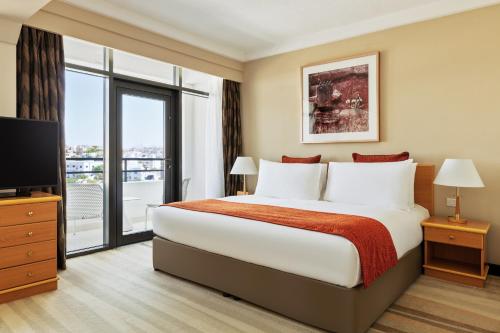 Crowne Plaza Muscat, an IHG Hotel