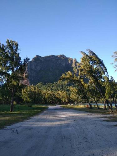 CASE CREOLE INDEPENDANTE PROCHE MER