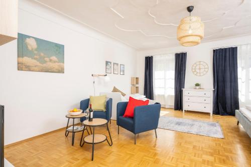 One-Bedroom Apartment image 6
