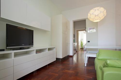 One-Bedroom Apartment with Terrace