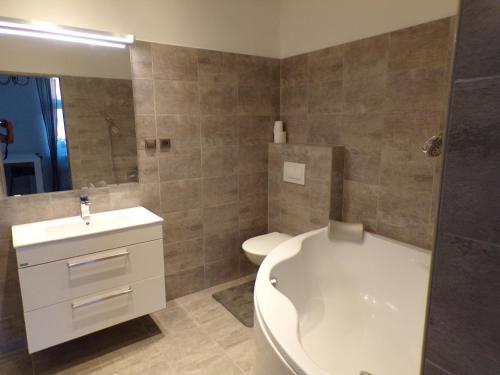 Penzion Restaurace u Helferu in ลิบุน