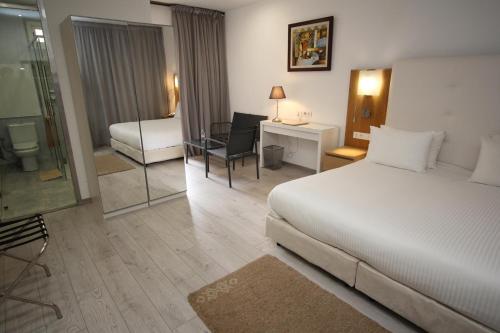Casablanca Suites & Spa - image 3