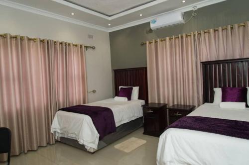 848 Guest House - image 5
