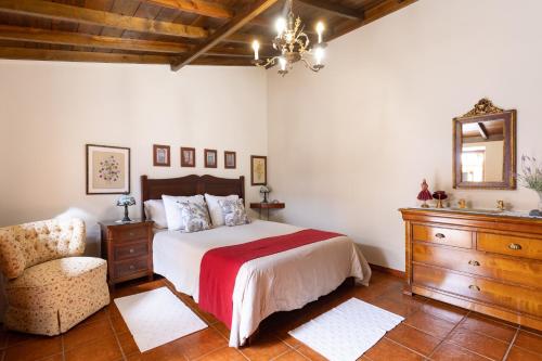 Live Casa Rural El Cango - Tap to explore photos
