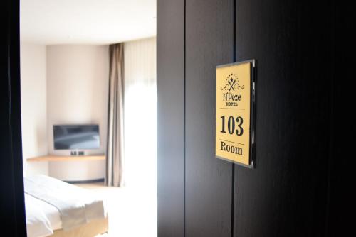 N'Peze Hotel, Tirana (fotografie 2)