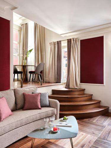 Prestige Suite image 5