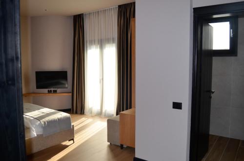 N'Peze Hotel, Tirana (fotografie 9)
