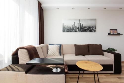 Family Apartment Saska Kępa by Noclegi Renters, Варшава