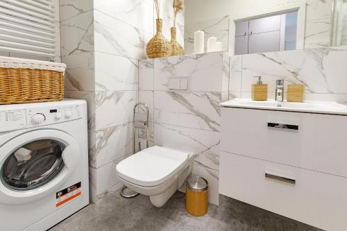 One-Bedroom Apartment image 10