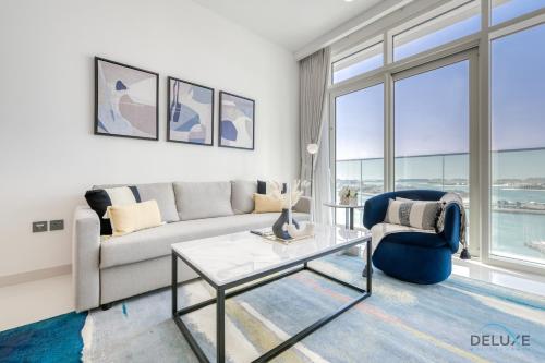 Idyllic 1BR at Sunrise Bay Tower 1 Emaar Beachfront Dubai Marina by Deluxe Holiday Homes, Dubái