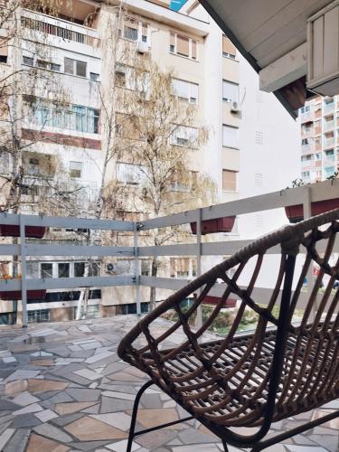 Happy Place - image 8