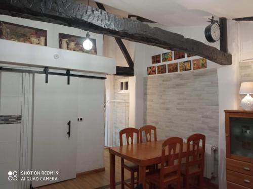 Instalaciones, La casita de mi abuela in Santo Domingo De La Calzada