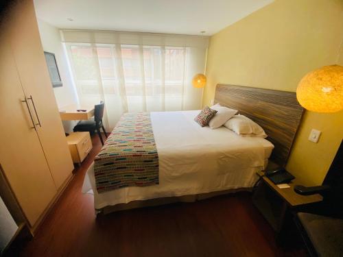 Hotel Retiro 84 by MIJ