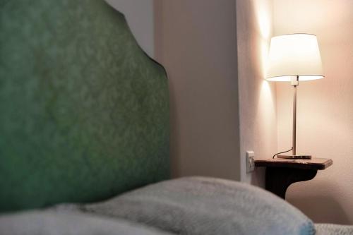 Piazza Duomo-Downtown Como 5