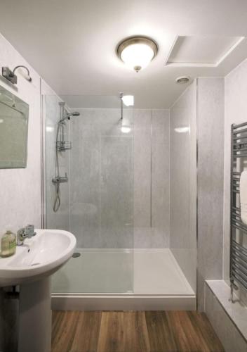 Beachside Suites - image 12