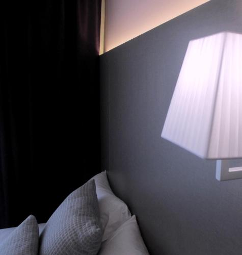 Superior Double Room with City View image 3