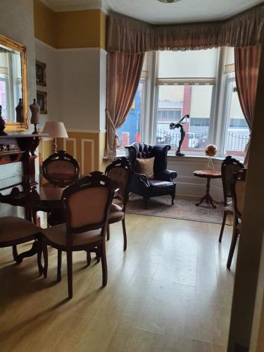 J's Mayfair Guest House 5