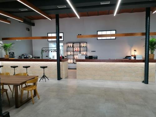 IRON Hotel – Bari, LA