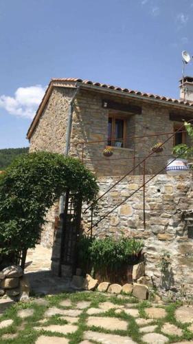 Très belle maison de campagne en pierre de grès gîte à louer Annot