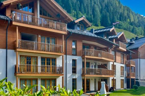 Andrea 3 by SMR Luxury Apartments inc Spa and National Summercard - near Gondola Rauris