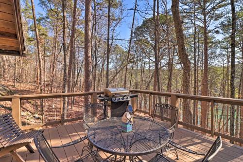 Scenic Greers Ferry Cabin with Deck and Fire Pit!