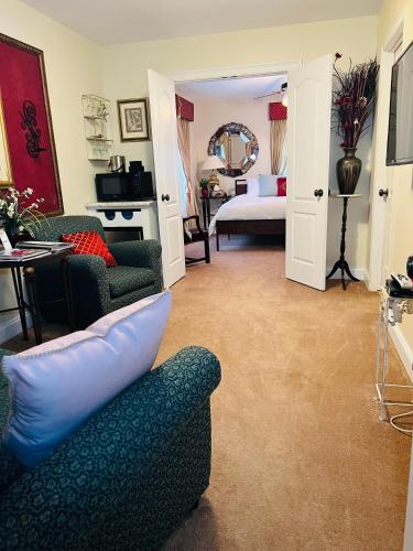 Ma Margarets House Bed and Breakfast - image 3