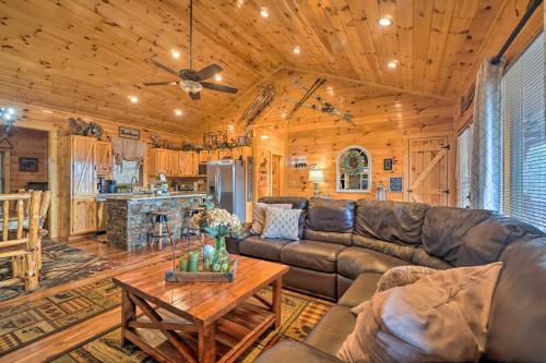 Stunning Sevierville Cabin with Outdoor Kitchen and Spa - image 2