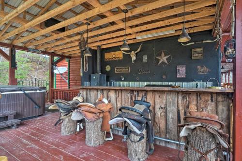 Stunning Sevierville Cabin with Outdoor Kitchen and Spa - main image