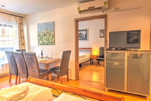 Central Capital Apartments - main image