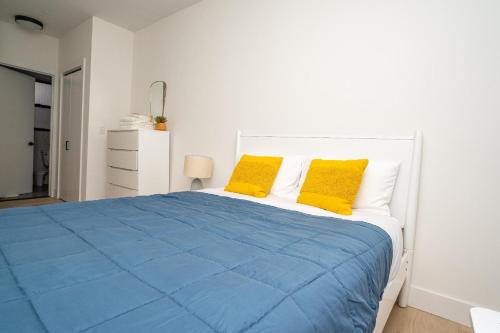 Seward Square 30 Day Stays - image 6