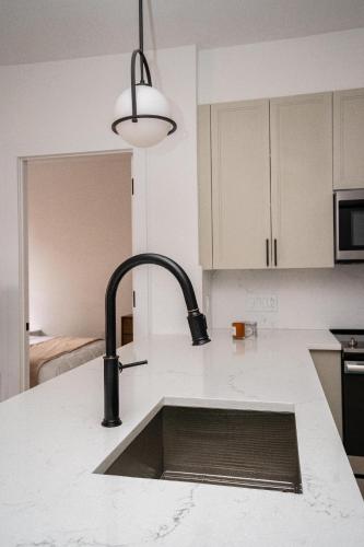 Seward Square 30 Day Stays - image 12