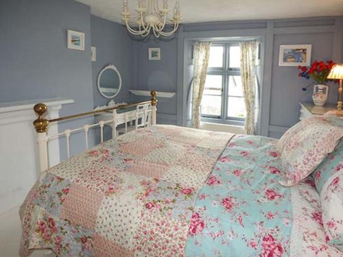 Blue Harbour Cottage - image 3