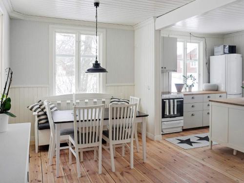 Facilities, Historic Cottage by Lake Yngern in Stjärna