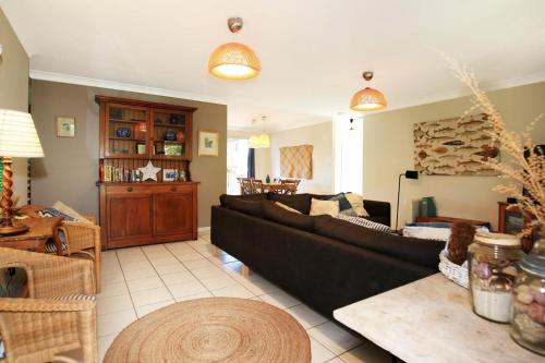 Innisfree I Pet Friendly I 2 Mins to Beach - image 5