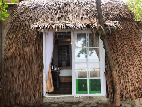 Villa Isabella Putri B&B in Jepara Beach