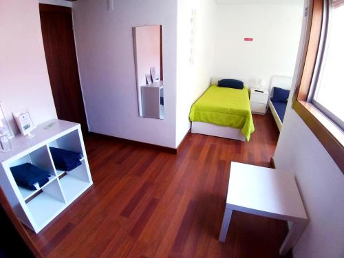 Room in Apartment - Theorynomadrooms Family Up One - Center Lisbon chambre d'hôte Campo Pequeno, Lisbon, Portugal