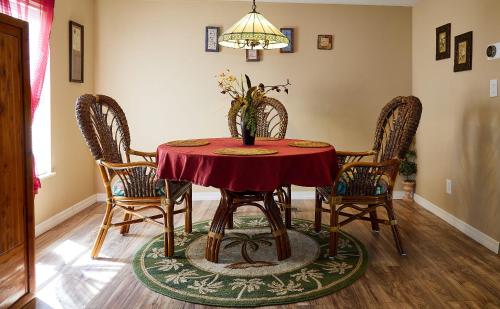 Létesítmények, Pleasant Days Lodging Tropical Master Suite in Homosassa (Florida)