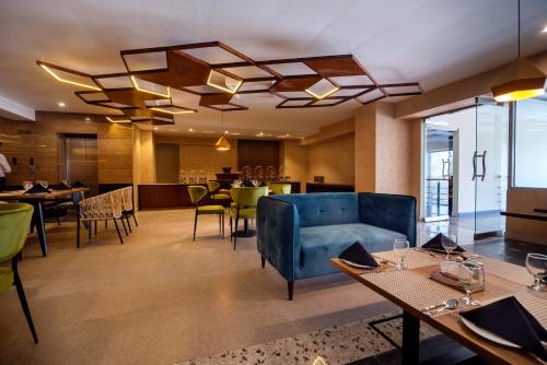 Hotel One Tower Gulberg - 호텔 원 타워 굴베르그 - 레스토랑
