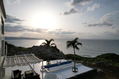 오키나와 본섬 B BASE KOURI iSLAND 4성급 싱글룸 로비