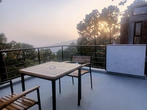 balkon/terasa, BluSalzz Escapade, Lansdowne - Uttarakhand in Lansdowne