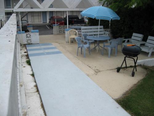 Twin Lakes Inn - image 5