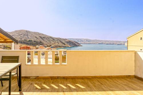 Modern Oceanview, Metajna (fotografie 10)