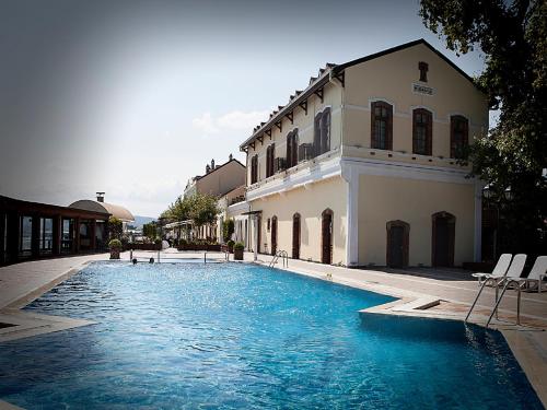 Montania Special Class Hotel - image 8